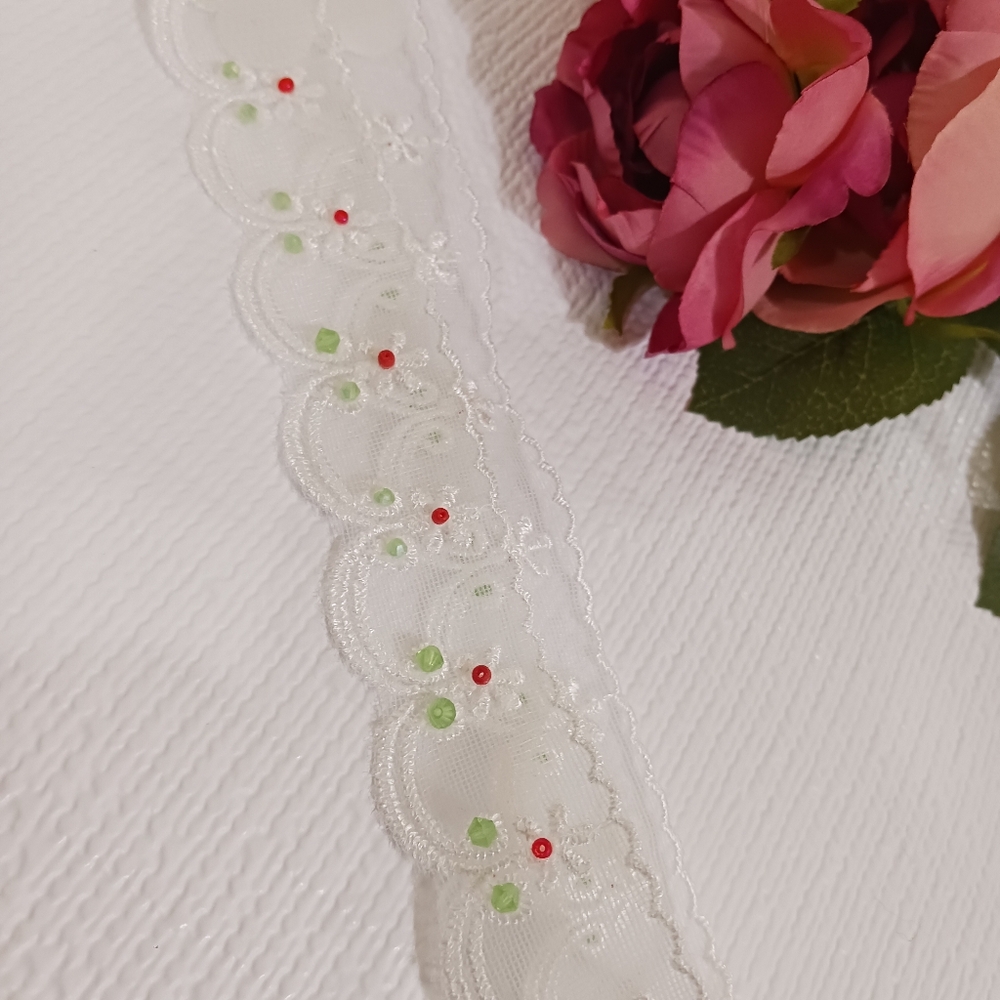 Embroidered White and Green Red Lace Choker Necklace 14' - Picture 10 of 10